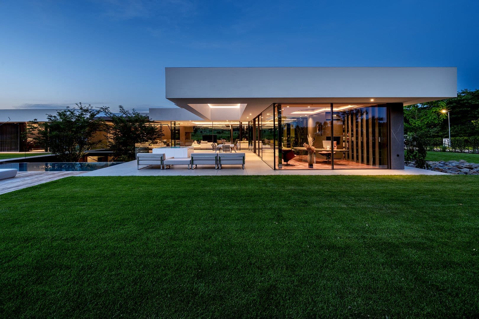 Exceptional villa surrounded by greenery in the modern residential district of Golf Resort Kaskáda in Brno, Czech Republic